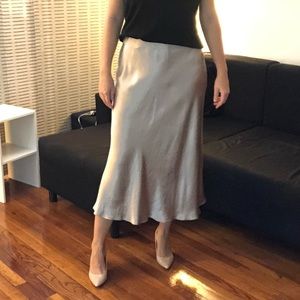 H&M flowy viscose elegant skirt